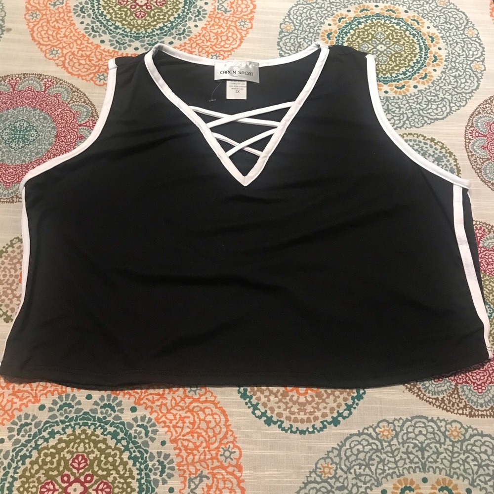 Black and white midriff